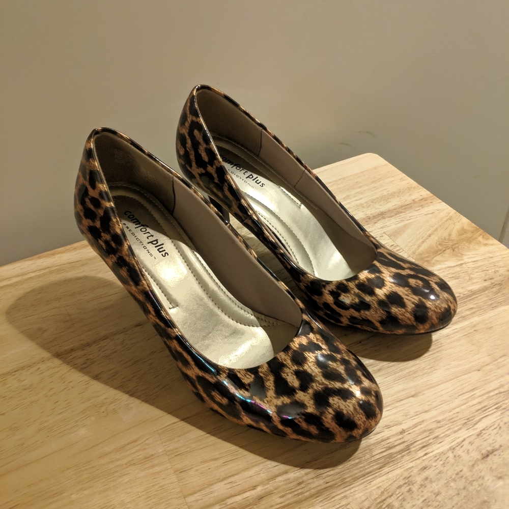 Comfort Plus Cheetah Print Heels Size 7